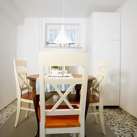 Kleiner Strandlaeufer Apartman